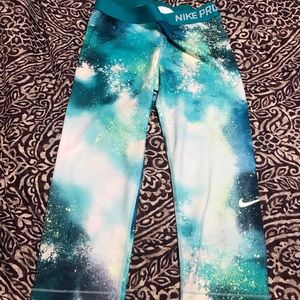 Nike Pro Capri// Galaxy Print